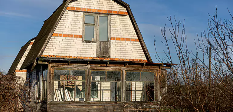 Own a Rental in Disrepair? We’ll Take It Off Your Hands in Hawaii